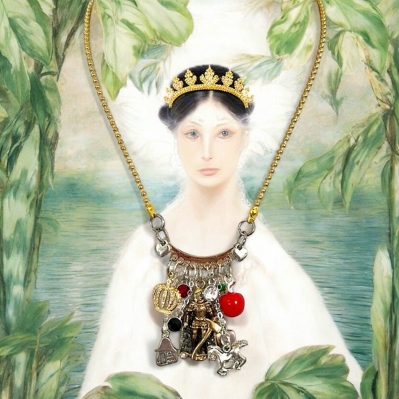 Mix of vintage charms make up this beautiful one of a kind Snow White necklace - Picture 10 of 15